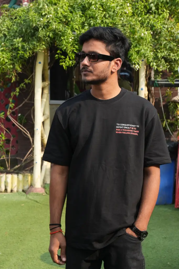 CONQUER Premium Oversized T-shirt (Small)